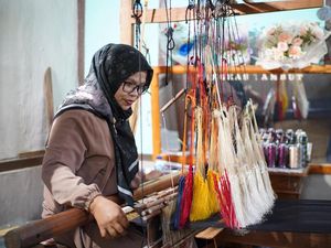 Dorong Pemberdayaan Perempuan, PNM Jadi Pencetus Peluncuran Orange Bond RI