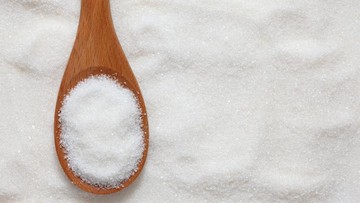 Beda Gula Rafinasi yang Dimakan Tom Lembong dengan Gula Alami