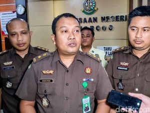 Kasus Korupsi Jalan Ponorogo 2017, Terdakwa Bayar Rp 902 Juta ke Negara Kasus Korupsi Jalan Ponorogo 2017, Terdakwa Bayar Rp 902 Juta ke Negara