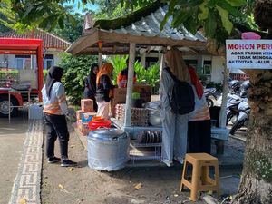 Kemensos Kirim Bantuan & Dirikan Dapur Umum Korban Banjir Mataram