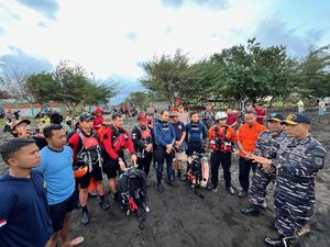 Pencarian Bangkai KMP Tunu Pratama Jaya, Penyelam Gagal Capai Dasar Pencarian Bangkai KMP Tunu Pratama Jaya, Penyelam Gagal Capai Dasar