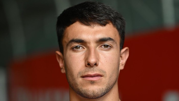 Arsenal mengumumkan transfer Martin Zubimendi, Minggu (6/7/2025) malam WIB. Meriam London menebus sang pemain dari Real Sociedad seharga 51,7 juta paun.