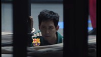 Meme Barca, sebagai penonton dari jauh, dengan intens memandangi laga PSG vs Real Madrid di semifinal Piala Dunia Antarklub 2025. Foto: dok. Internet/X (Twitter)