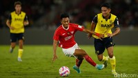 Gol! Indonesia All Star mencetak gol kedua pada menit ke-75. Rizky Dwi memanfaatkan kesalahan bek Oxford, yang tersandung saat mengontrol bola, untuk membobol gawang Oxford.