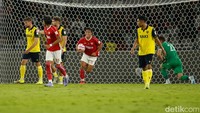 Gol lain untuk Indonesia All Star pada menit ke-80. Eksel Runtukahu menyambut umpan silang Septian David Maulana dengan tandukan dan menaklukkan kiper Matt Ingram.