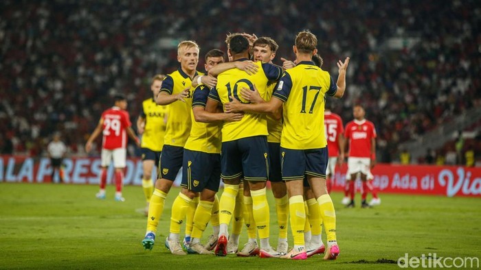 Liga Indonesia All Star kalah 3-6 dari Oxford United pada laga perdana Piala Presiden 2025.