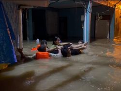 Video: Banjir Merendam Kawasan Kebon Pala Jaktim
