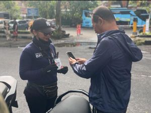 Bayar Parkir di Denpasar Kini Bisa Pakai QRIS Bayar Parkir di Denpasar Kini Bisa Pakai QRIS