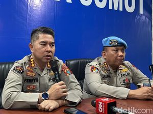 Kasi Propam Tapsel Diperiksa Buntut Anak Bawa Mobil Dinas Bareng Cewek di Medan Kasi Propam Tapsel Diperiksa Buntut Anak Bawa Mobil Dinas Bareng Cewek di Medan