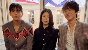 Adu Gaya V BTS, Suzy, Park Bo Gum Bersanding di Celine Show Paris