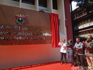 Wamendiktisaintek Stella Resmikan Gedung Pusat Studi ASEAN-China di Unhas Wamendiktisaintek Stella Resmikan Gedung Pusat Studi ASEAN-China di Unhas