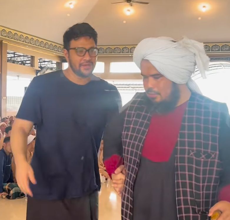 Ammar Zoni dalam Instagram Ustaz Derry Sulaiman.