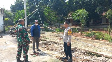 Banjir Imbas Tanggul Jebol di Ciputat Surut, Warga Tinggalkan Pengungsian
