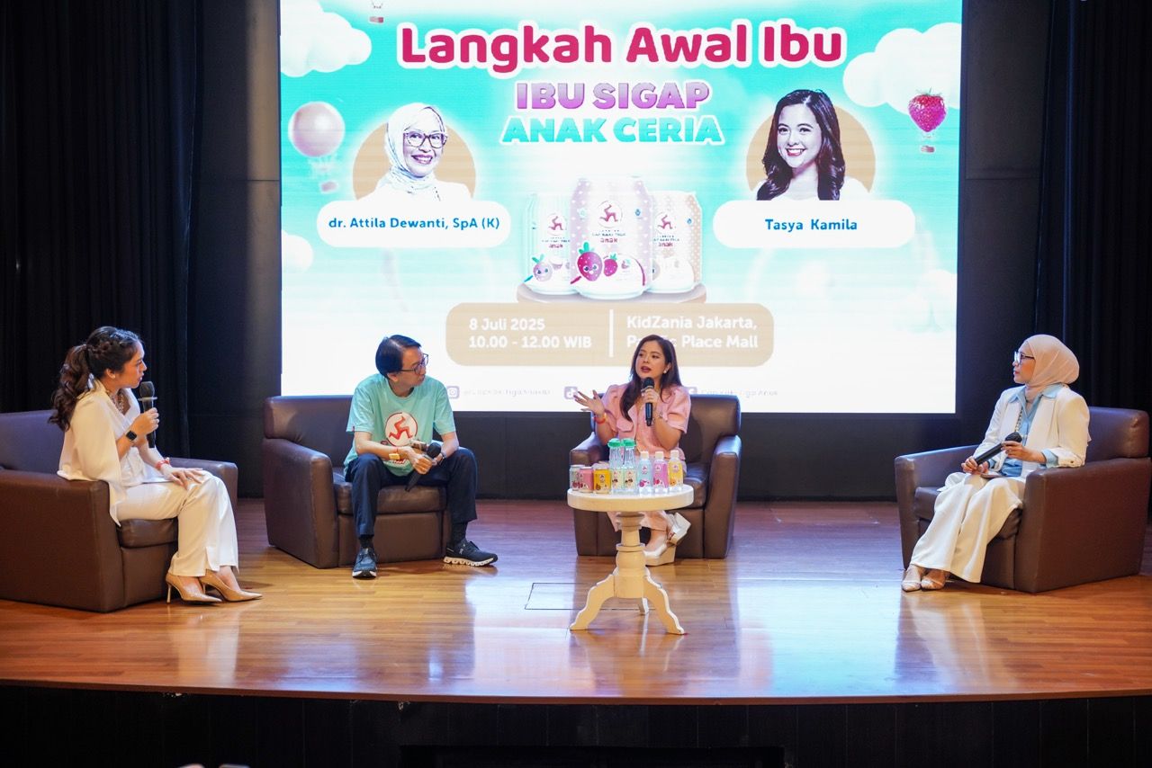 Cap Kaki Tiga Anak Kampanye #LangkahAwalIbu
