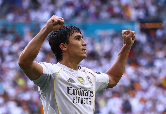Soccer Football - FIFA Club World Cup - Round of 16 - Real Madrid v Juventus - Hard Rock Stadium, Miami Gardens, Florida, U.S. - July 1, 2025 Real Madrids Gonzalo Garcia celebrates scoring their first goal REUTERS/Hannah Mckay
