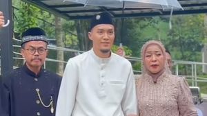 7 Foto Pernikahan Gunawan Dwi Cahyo Eks Suami Okie Agustina, Bergaya Melayu