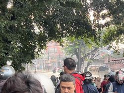 Video: Jalan Raya Cipondoh Tangerang Banjir, Arus Lalu Lintas Macet