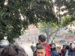 Jalan Raya Cipondoh Arah Ciledug Tergenang Banjir, Lalin Tidak Bisa Dilintasi