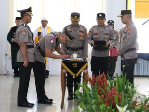Kapolda Babel Pimpin Sertijab 4 PJU dan Kapolresta Pangkalpinang Kapolda Babel Pimpin Sertijab 4 PJU dan Kapolresta Pangkalpinang