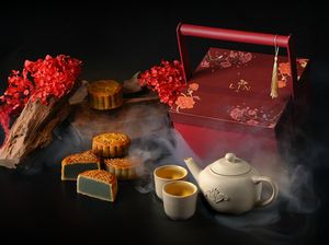 Di Sini Ada Kreasi Mooncake Cantik untuk Hantaran Kerabat Di Sini Ada Kreasi Mooncake Cantik untuk Hantaran Kerabat