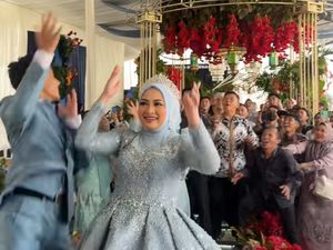 Viral Bukan Buket Bunga, Pengantin Ini Lempar Durian ke Tamu, Bikin Syok Viral Bukan Buket Bunga, Pengantin Ini Lempar Durian ke Tamu, Bikin Syok
