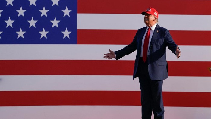 U.S. President Donald Trump speaks at an event hosted by America250 in Des Moines, Iowa, U.S., July 3, 2025. REUTERS/Nathan Howard