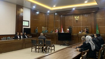 Jaksa Belum Siap, Sidang Tuntutan Razman Nasution Ditunda
