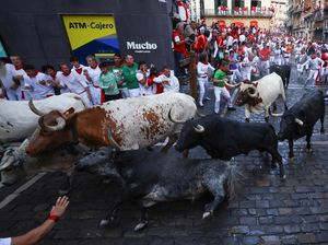 Tradisi San Fermin, Kejar-kejaran Seru dengan Banteng di Spanyol