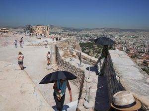 Video: Situs Warisan Dunia UNESCO Ditutup Imbas Panas Ekstrem di Athena Video: Situs Warisan Dunia UNESCO Ditutup Imbas Panas Ekstrem di Athena