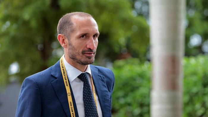 Soccer Football - FIFA Club World Cup - Round of 16 - Real Madrid v Juventus - Hard Rock Stadium, Miami Gardens, Florida, U.S. - July 1, 2025 Juventus executive Giorgio Chiellini arrives at the stadium before the match IMAGN IMAGES via Reuters/Sam Navarro