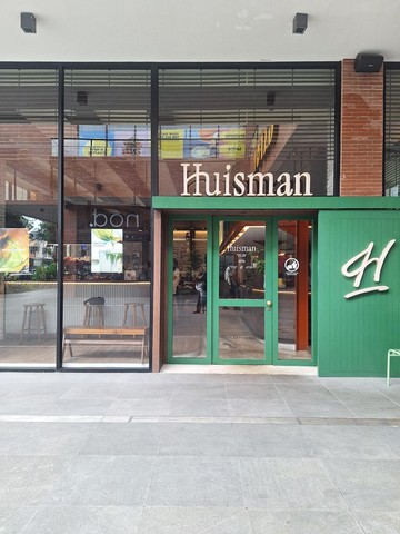 Pertemuan Gaya Vintage-Modern di Huisman Coffee &amp; Eatery, Gafoy Kelapa Gading