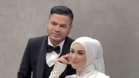7 Foto Pemotretan Keluarga Irish Bella, Berkonsep Modern Hingga Adat Aceh