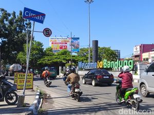 Mencicipi Macet Bandung: Menempuh Jarak 4,6 Km Butuh 11 Menit Mencicipi Macet Bandung: Menempuh Jarak 4,6 Km Butuh 11 Menit