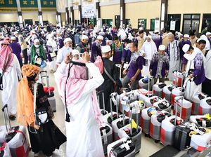 Kloter 21 Debarkasi Palembang Tiba di Tanah Air, 1 Jemaah Meninggal-2 Sakit