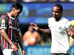 Joao Pedro Singkirkan Mantan Klubnya, Tak Selebrasi usai Cetak 2 Gol Joao Pedro Singkirkan Mantan Klubnya, Tak Selebrasi usai Cetak 2 Gol