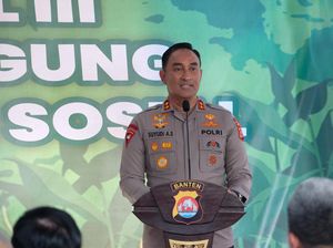 Kapolda Banten Soroti Oknum Tolak Laporan Warga, Minta Anak Buah Jaga Sikap Kapolda Banten Soroti Oknum Tolak Laporan Warga, Minta Anak Buah Jaga Sikap