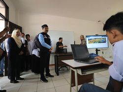 Gus Ipul Tinjau Simulasi Sekolah Rakyat di STPL Bekasi