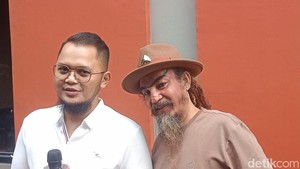 Limbad Ogah Ubah Penampilan Nyentrik Meski Disebut Iblis-Pemuja Setan