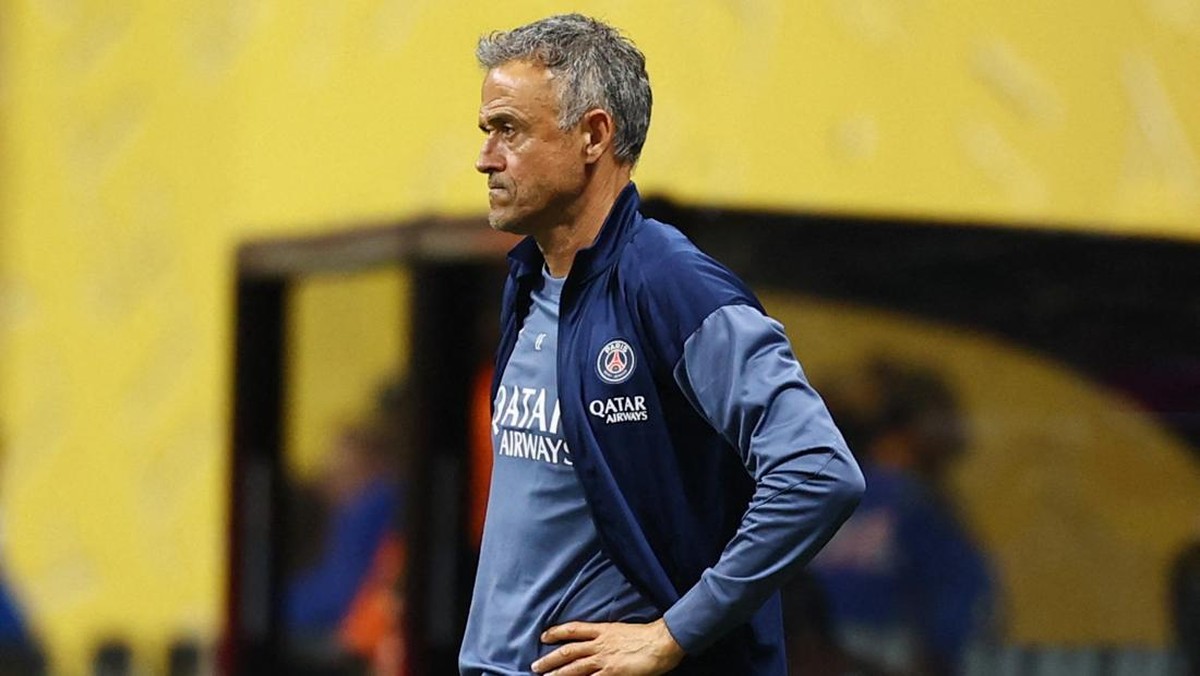 Pelatih Paris Saint-Germain Luis Enrique (Foto: REUTERS/Kai Pfaffenbach)