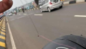 Viral Pemotor Luka Terjerat Benang Layangan dan Hampir Kecelakaan di Bogor