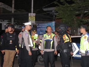 Polres Lamongan Sukses Amankan Suroan dan Pengesahan Warga Baru PSHT Polres Lamongan Sukses Amankan Suroan dan Pengesahan Warga Baru PSHT