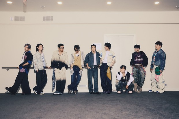Potret Super Junior dalam foto konsep lagu 'Express Mode'