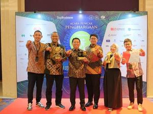 Pupuk Kaltim Raih 14 Penghargaan TJSL & CSR Award 2025 Pupuk Kaltim Raih 14 Penghargaan TJSL & CSR Award 2025