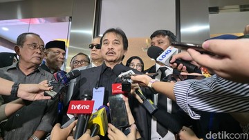 Roy Suryo dkk Hadiri Gelar Perkara Khusus Kasus Ijazah Jokowi di Bareskrim