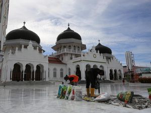 Tingkatkan Fasilitas, Masjid Raya Baiturrahman Direnovasi Tingkatkan Fasilitas, Masjid Raya Baiturrahman Direnovasi