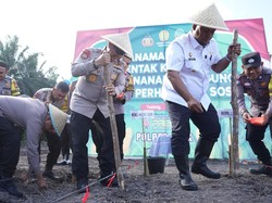 Dukung Swasembada Pangan, Polda Riau Tanam Jagung Hibrida di Siak