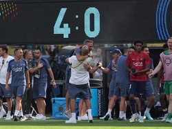 PSG Gebuk Madrid, Luis Enrique Dapat Banyak Pesan dari Fans Barca