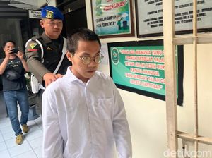 Pramusaji Karaoke di Mojokerto Nyambi Muncikari Jajakan LC Rp 1 Juta