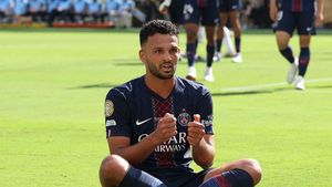 PSG Cuan Jualan Striker