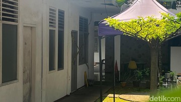 Penampakan Kamar Kos TKP Diplomat Kemlu Ditemukan Tewas Kini Digaris Polisi